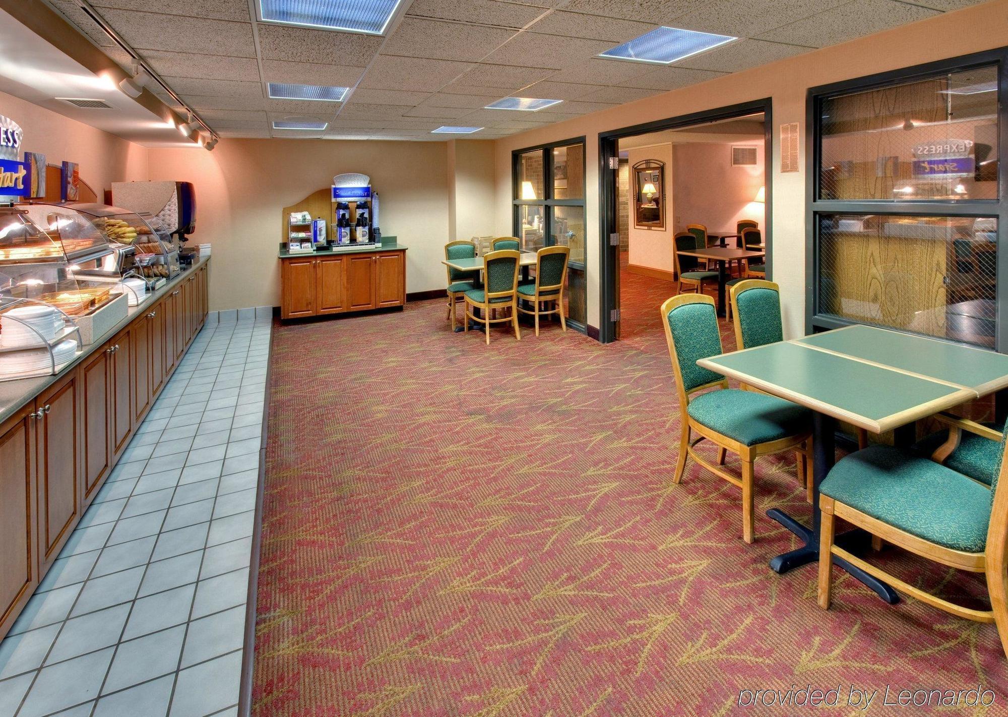 Holiday Inn Express Chicago Nw - Arlington Heights By Ihg Exterior foto