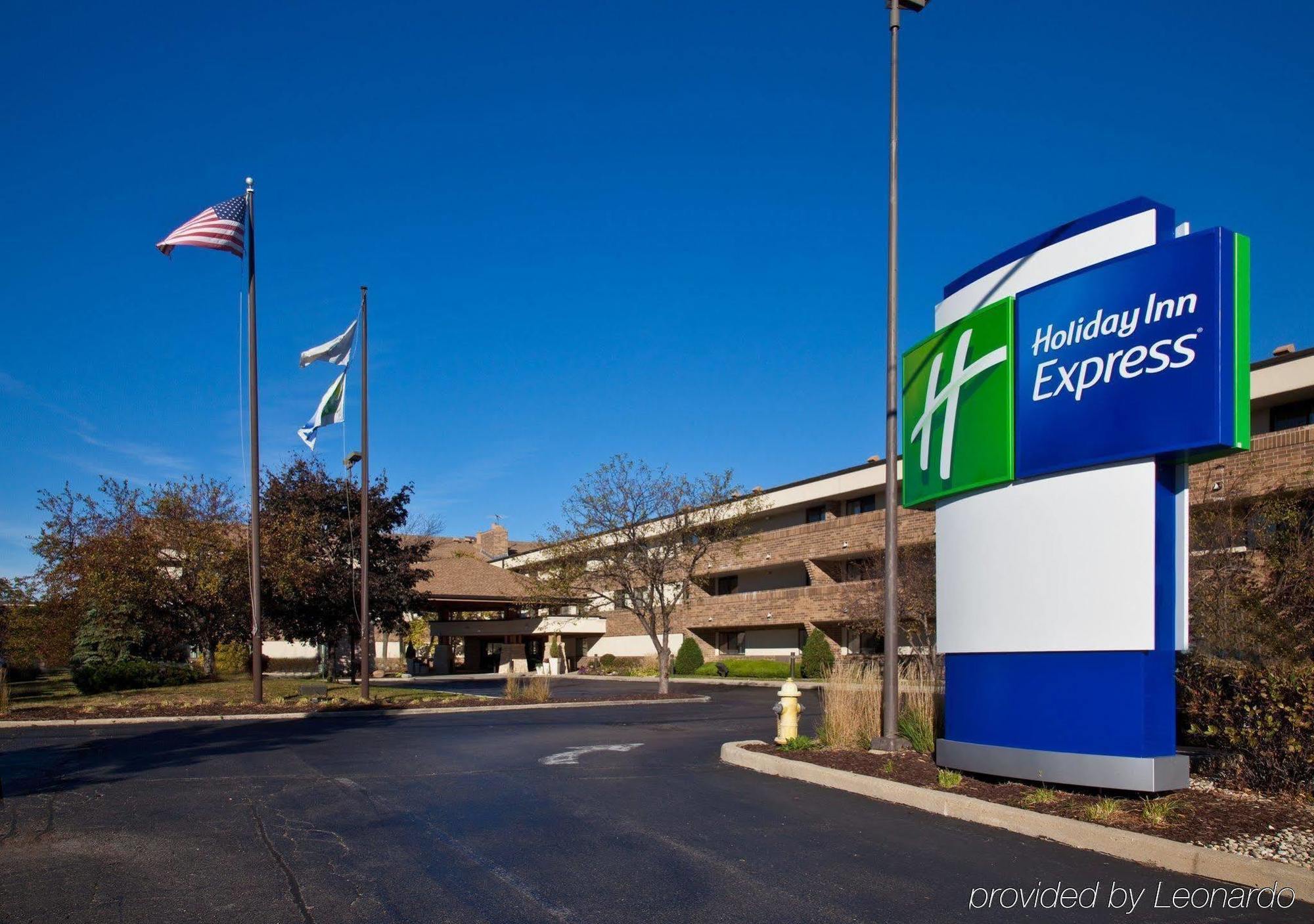 Holiday Inn Express Chicago Nw - Arlington Heights By Ihg Exterior foto